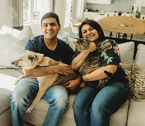 Dr. Aarathi Ravish Rao with husband and pets